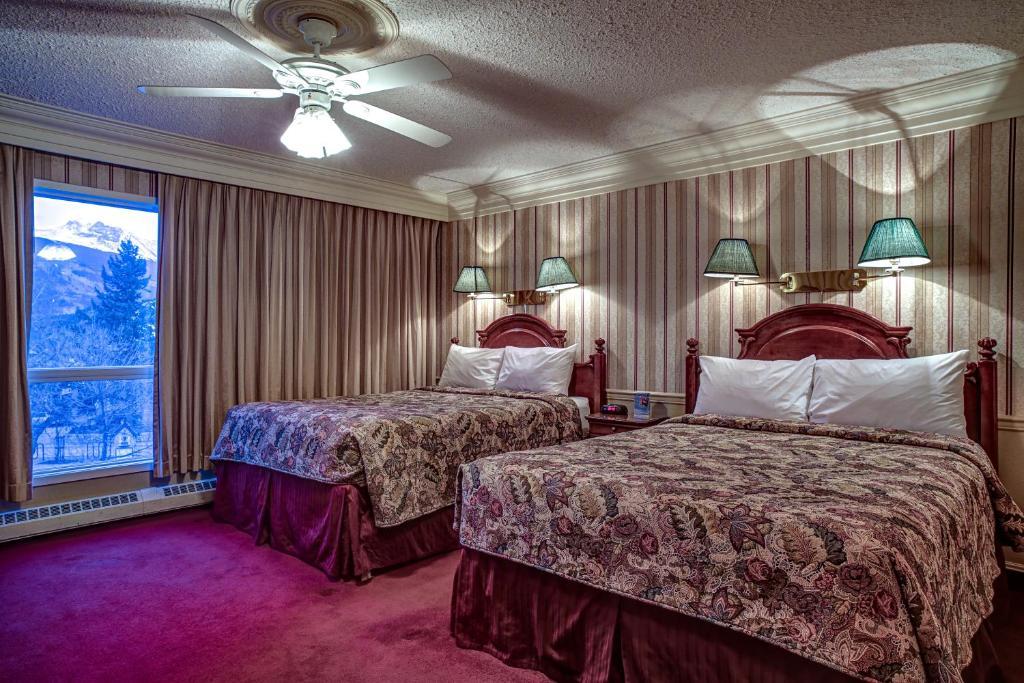 Athabasca Hotel Jasper Room photo