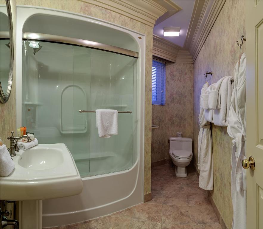 Athabasca Hotel Jasper Room photo