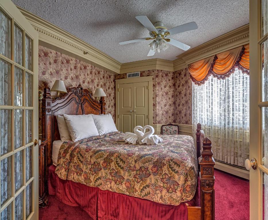 Athabasca Hotel Jasper Room photo