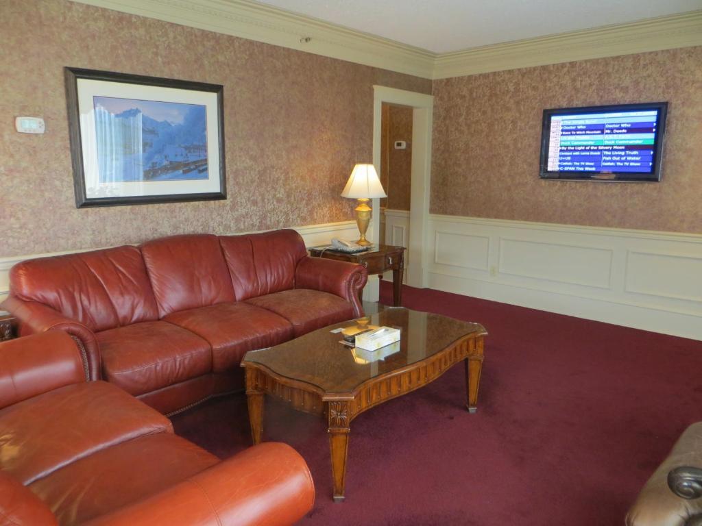 Athabasca Hotel Jasper Room photo