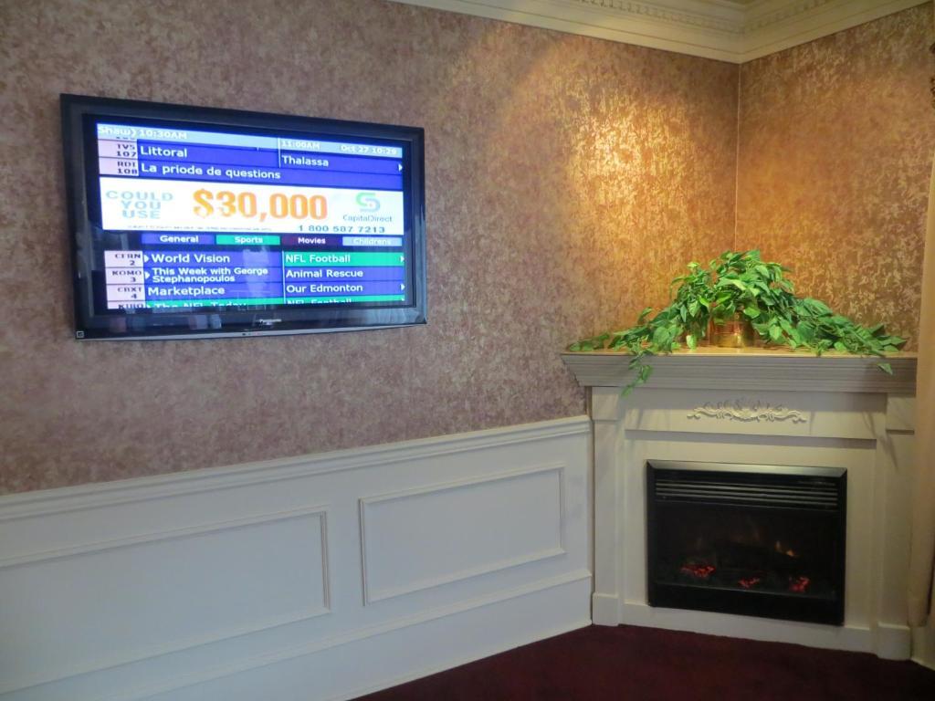 Athabasca Hotel Jasper Room photo